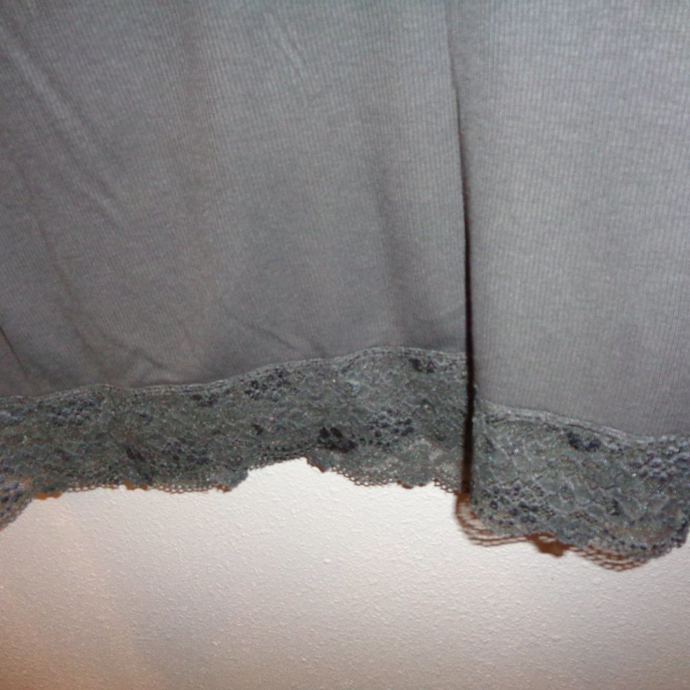 DECREE Long Sleeve Top with Lace Detail XL - Picture 5 of 11